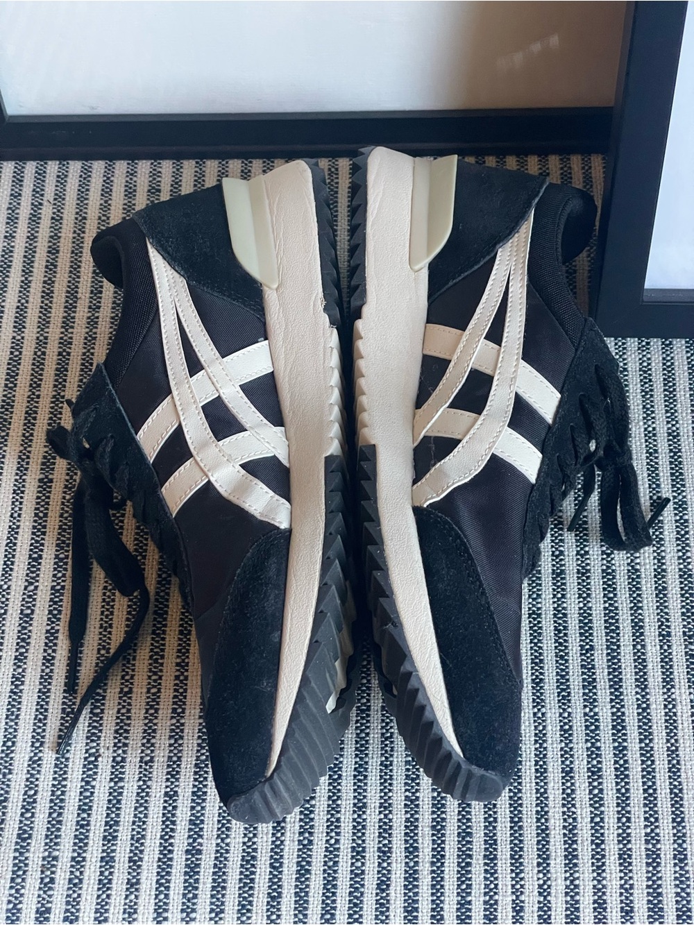 Onitsuka Tiger Black Oatmeal California 78 EX Sneakers - Picture 2 of 9